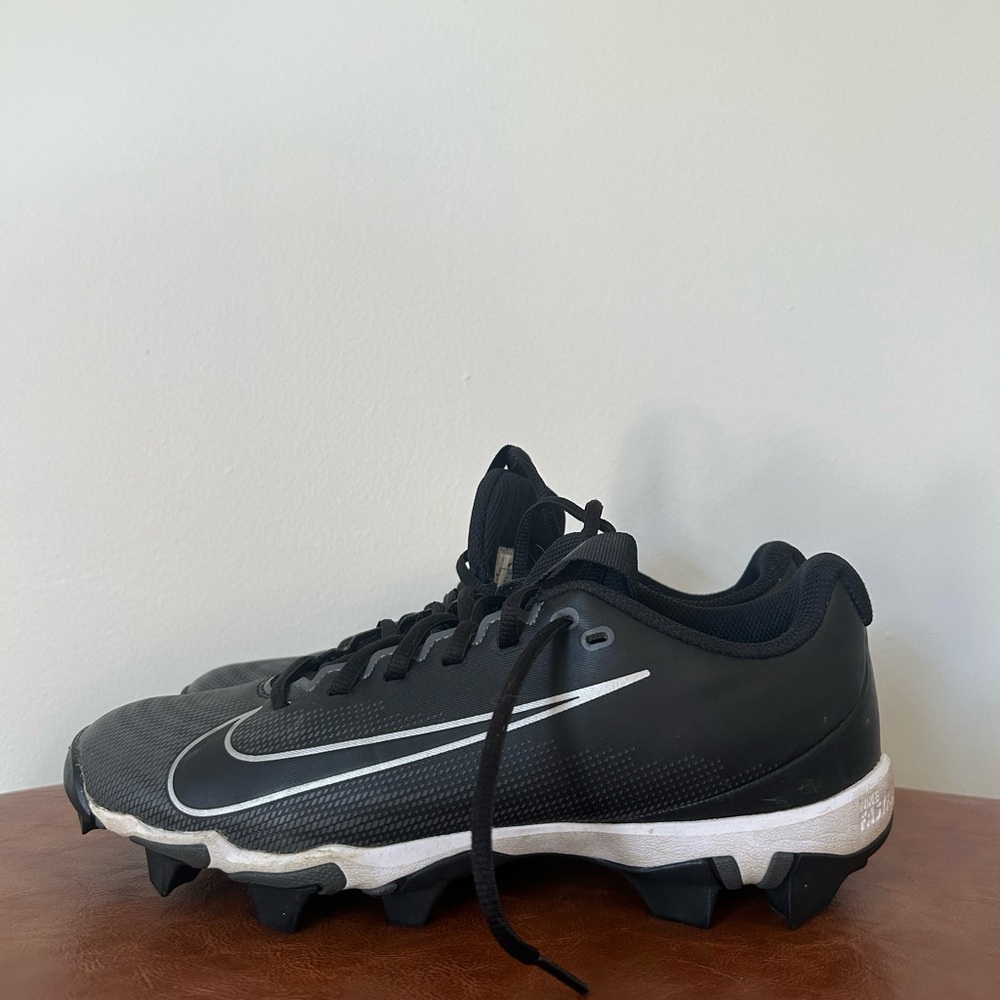 Nike low cut football Black and Gray Cleats
